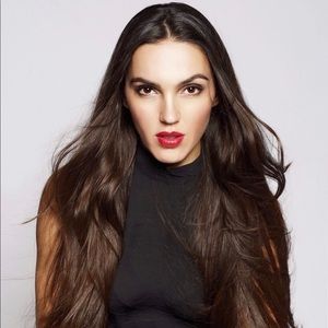 Meet your Posher, Hadije